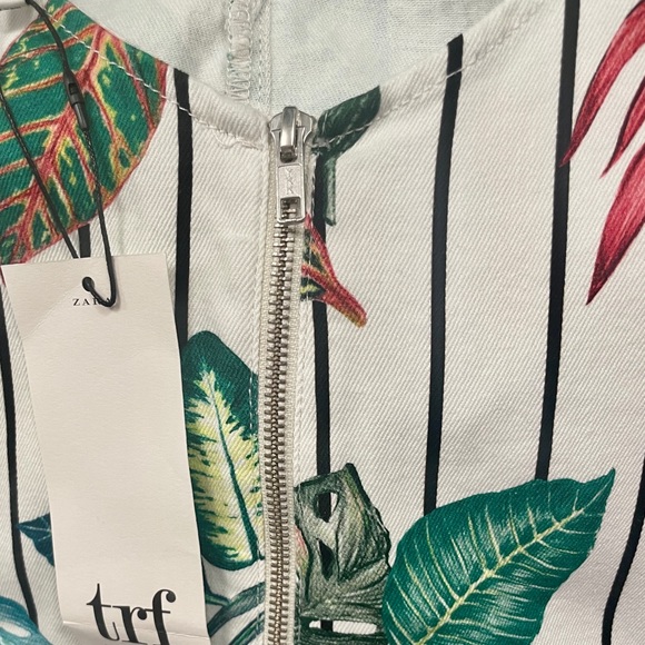 Zara Striped Tropical Shortall Romper - Picture 5 of 5